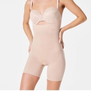 NWT Spanx Invisible Shaping Open-Bust Mid-Thigh Bodysuit